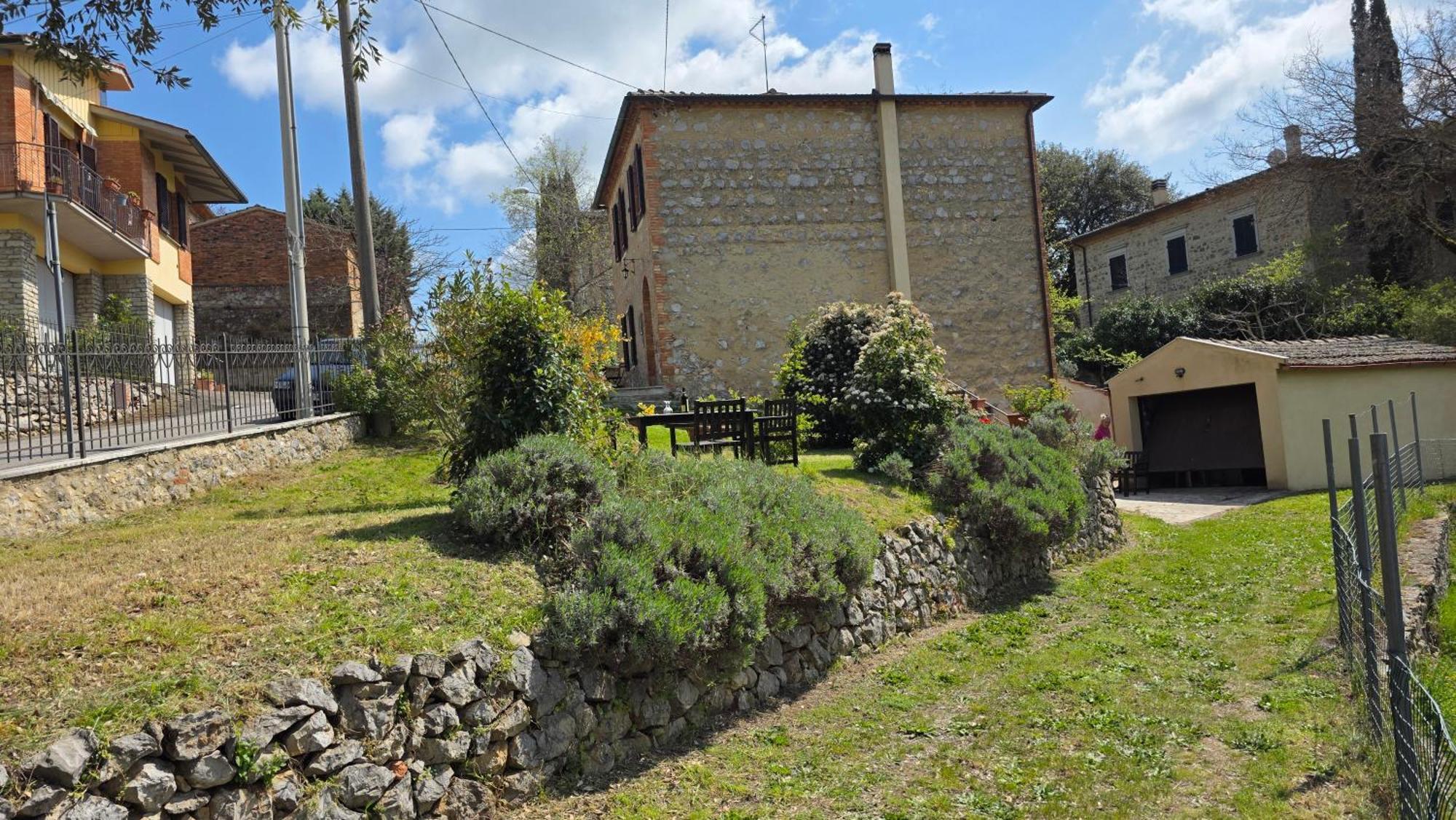 MontefollonicoA Casa Di Gabri别墅 外观 照片