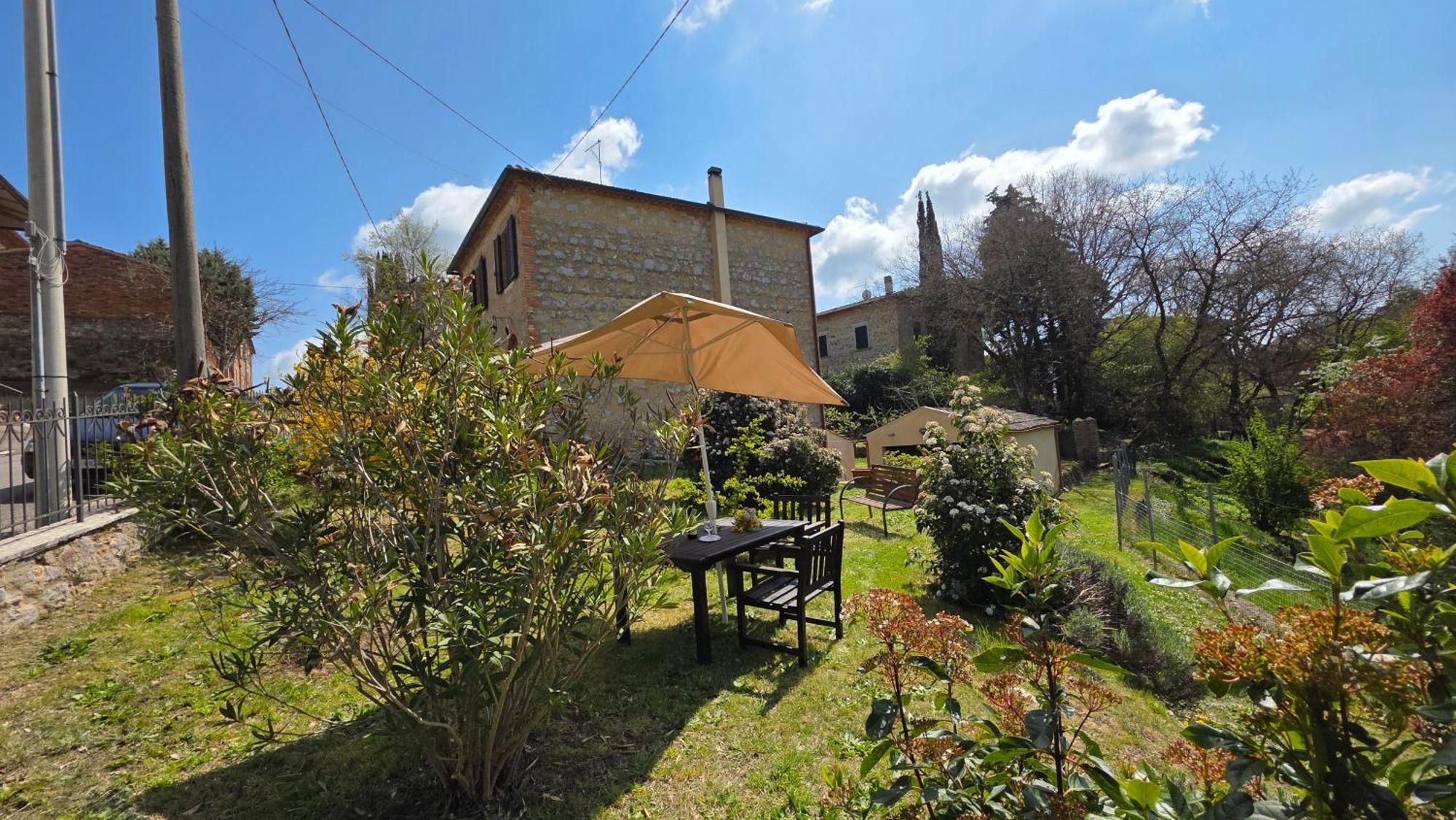 MontefollonicoA Casa Di Gabri别墅 外观 照片