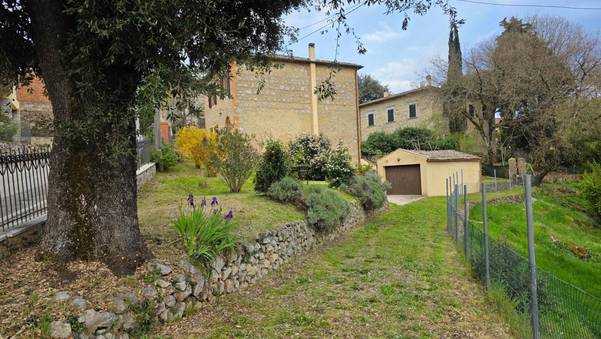 MontefollonicoA Casa Di Gabri别墅 外观 照片