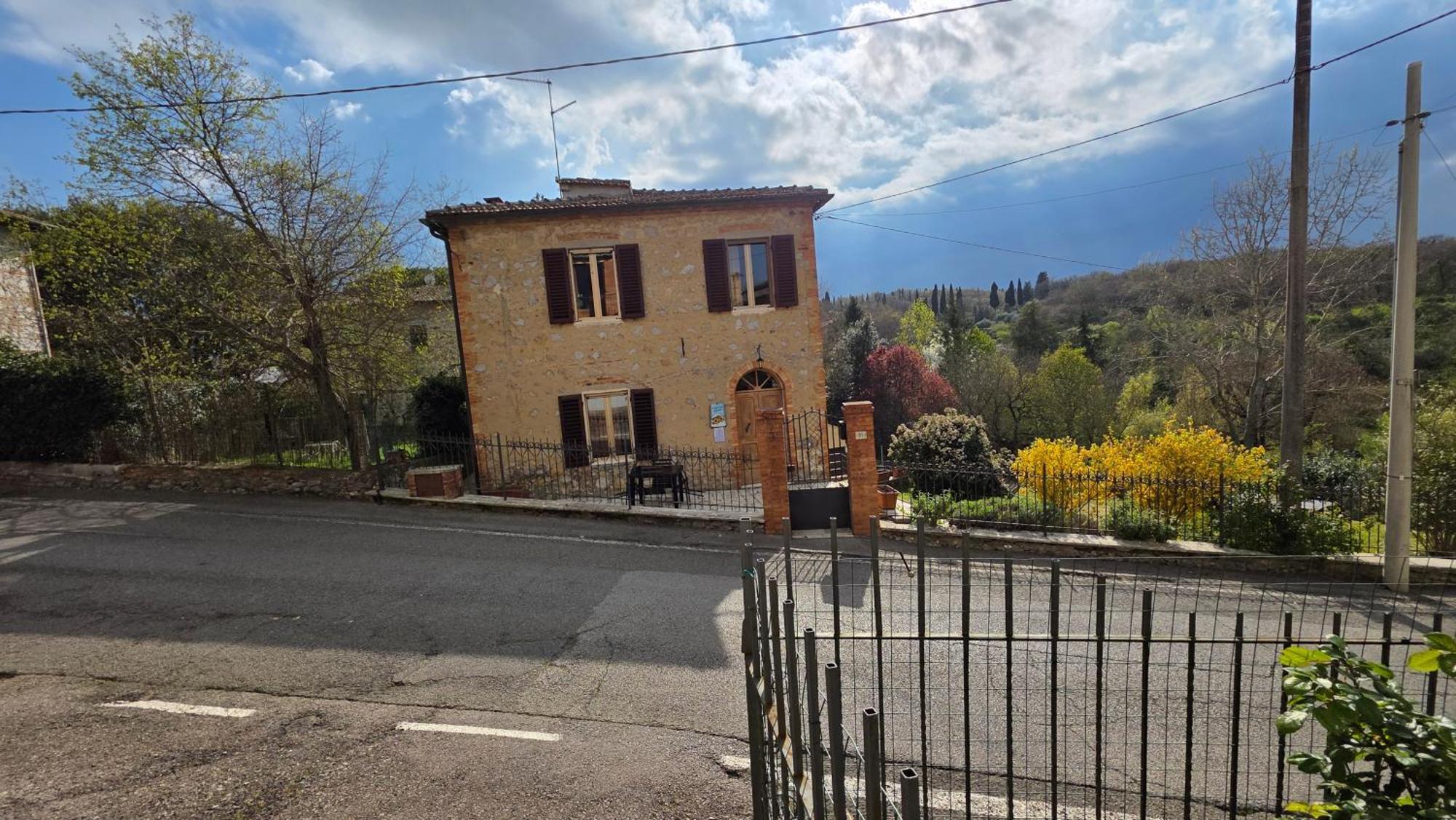 MontefollonicoA Casa Di Gabri别墅 外观 照片