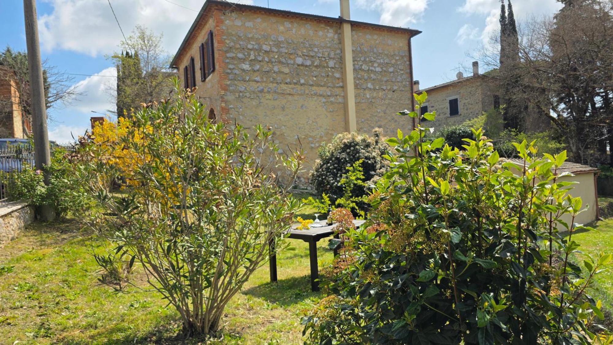 MontefollonicoA Casa Di Gabri别墅 外观 照片