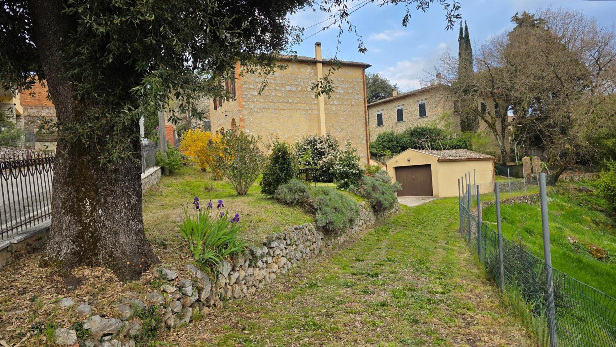 MontefollonicoA Casa Di Gabri别墅 外观 照片